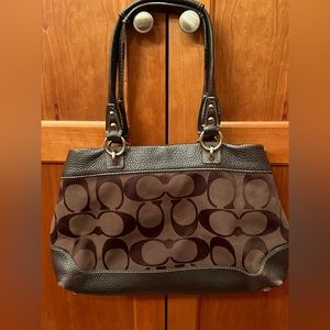 Brown coach medium size purse